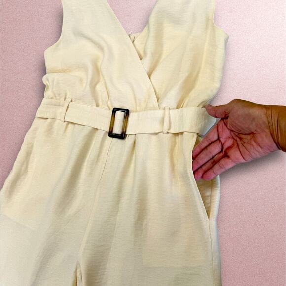 WISH Frida Sleeveless Crossover V Neck Belted Wide Leg Jumpsuit Size S Beige - Picture 11 of 16